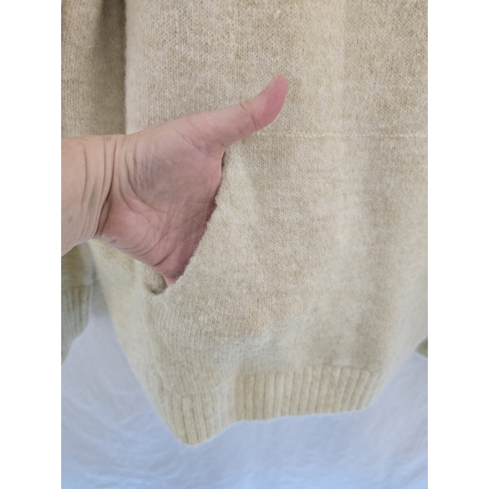 Old Navy L Sleeve Hooded Beige Sweater W/ Pockets. Beige Soft Fuzzy. Mens Large - Picture 3 of 9